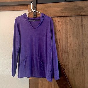 Champion Pullover Long Sleeve Shirt w/ Hoodie